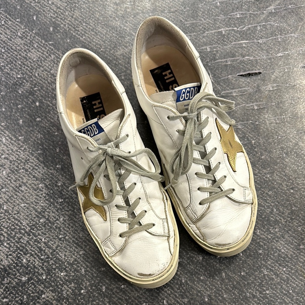 Golden Goose White Sneakers with Gold Star
